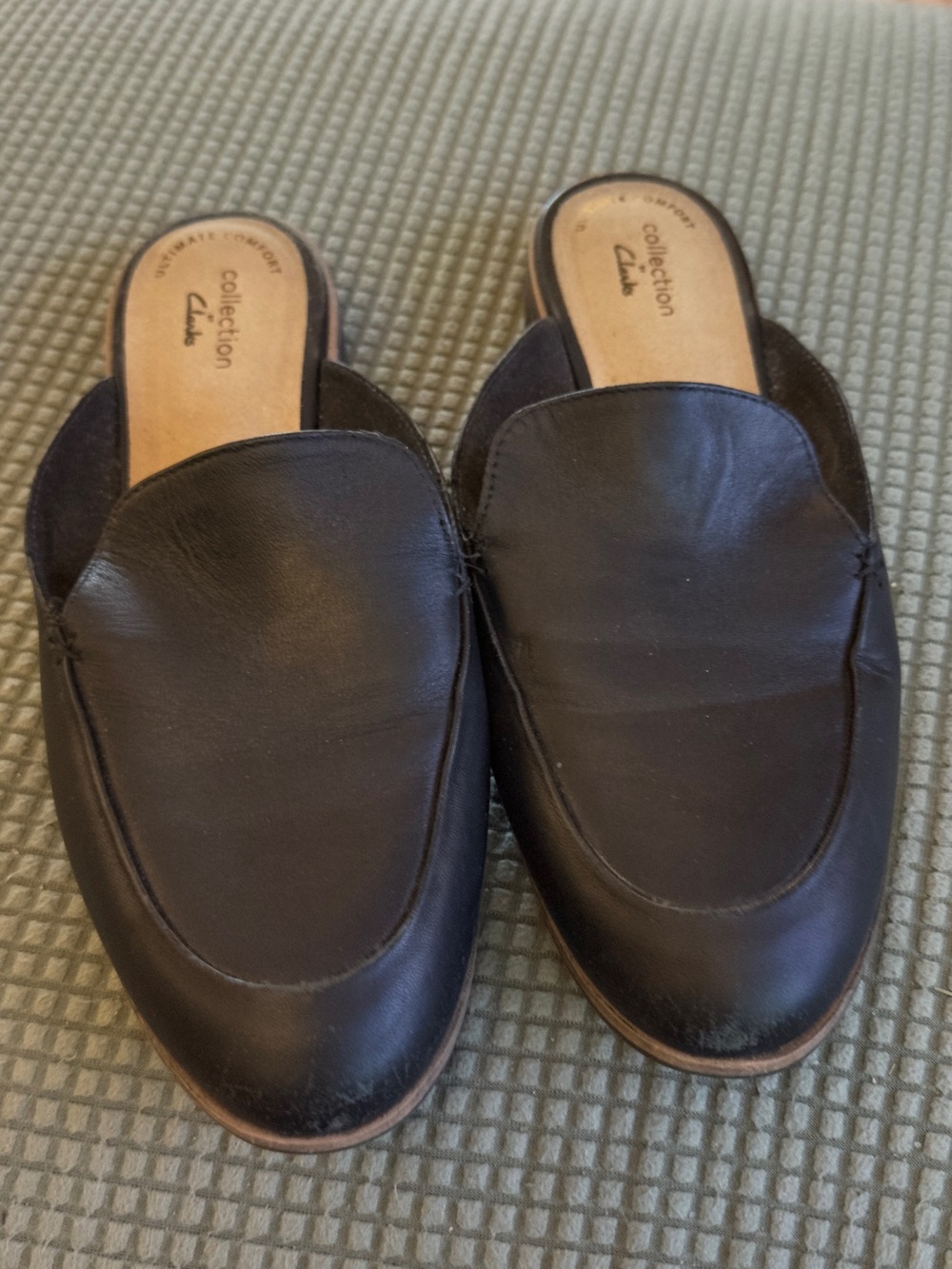Clarks Ultimate Comfort Leather Mules